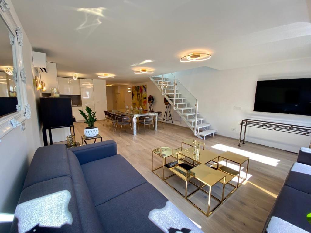 Ab - The Princess Castle Triplex Apartment Ljubljana