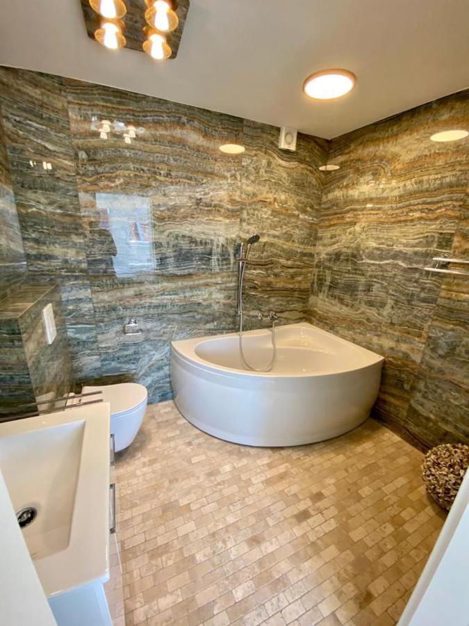 Apartment Ab - The Princess Castle Triplex
