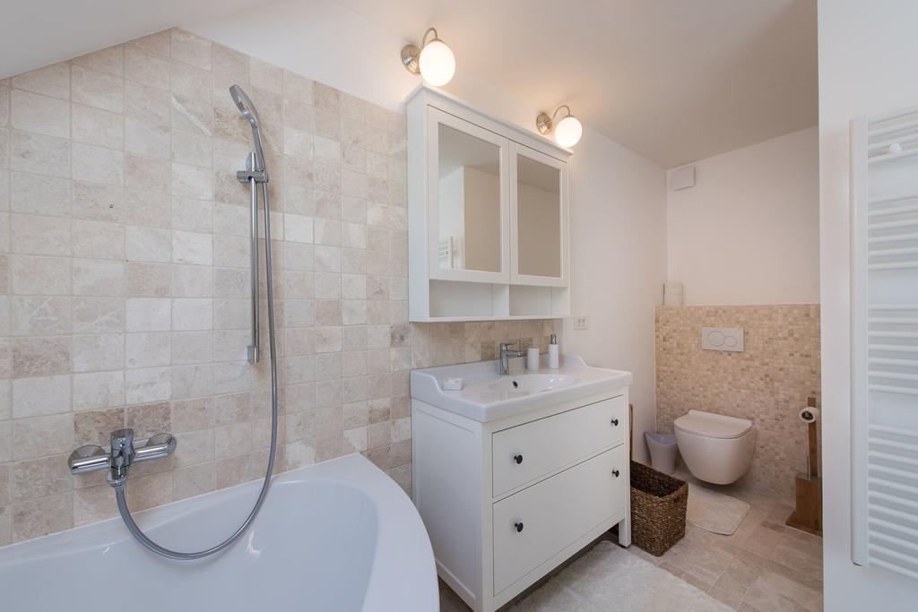 Ab - The Princess Castle Triplex Apartma